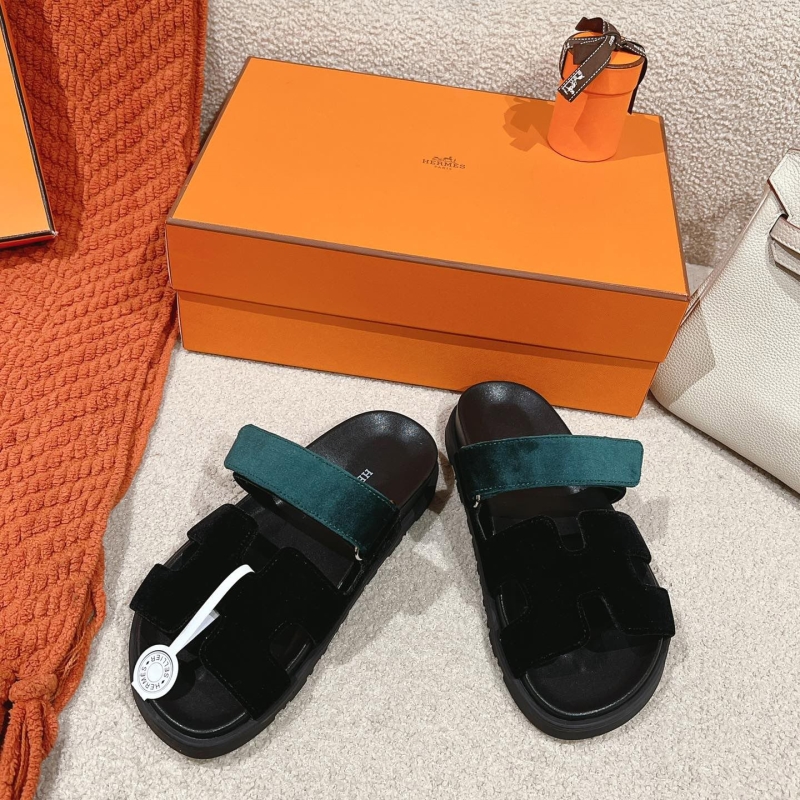 H**mes slippers